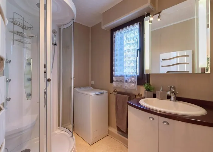 Pour 4 Personnes Au Cœur De Saint-lary Village - Fr-1-296-304 Saint-Lary-Soulan