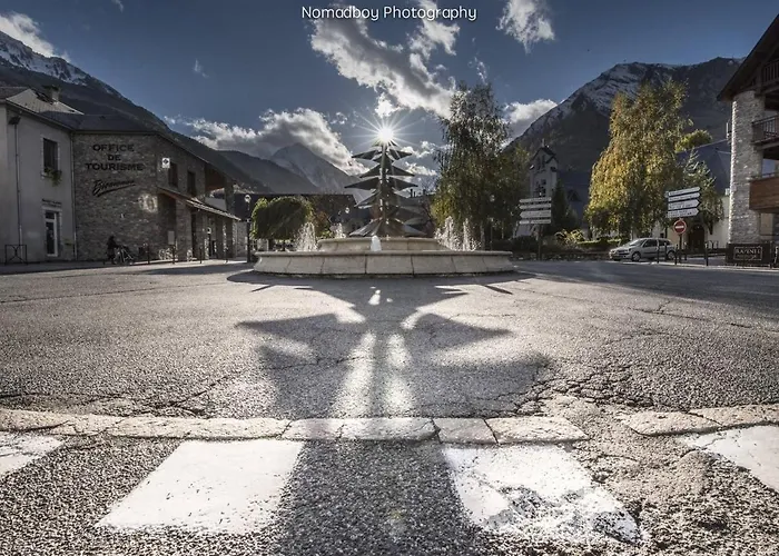 Pour 4 Personnes Au Cœur De Saint-lary Village - Fr-1-296-304 *