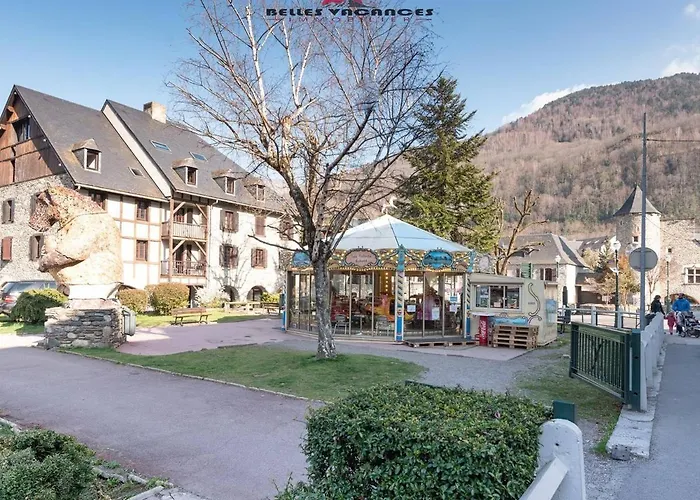 Pour 4 Personnes Au Cœur De Saint-lary Village - Fr-1-296-304